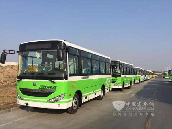 待交付的中通betway在线官网客車