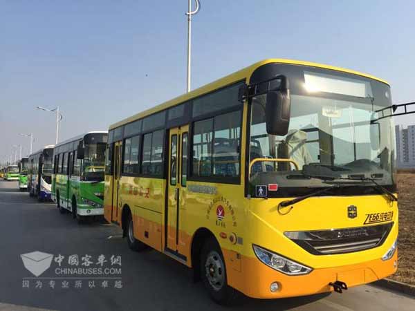 待交付的中通betway在线官网客車