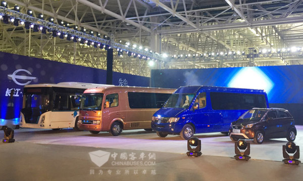 全球規模最大純電動betway在线官网汽車項目在杭投產下線