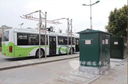 南京“三公裏充電圈”月底建成 電動汽車充電樁數量今年有望過萬