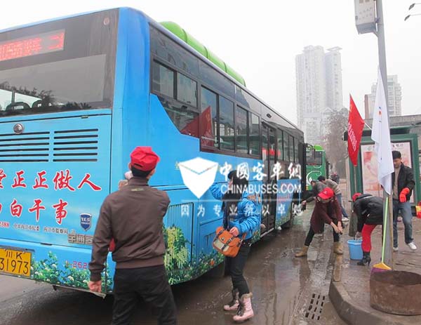 深圳:交委、交警聯手共同啟動公交整治