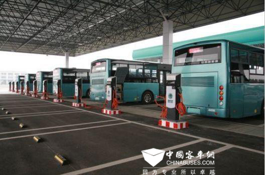充電樁建設提速 浙江台州為電動汽車“撐腰”