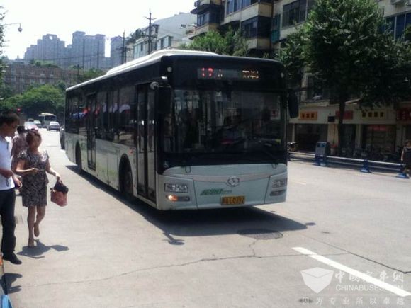 四川瀘州：公交“夏令時”末班車有調整