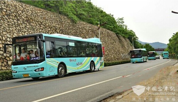 “五一”韶山景區換乘管理獲讚，海格betway在线官网客車功不可沒