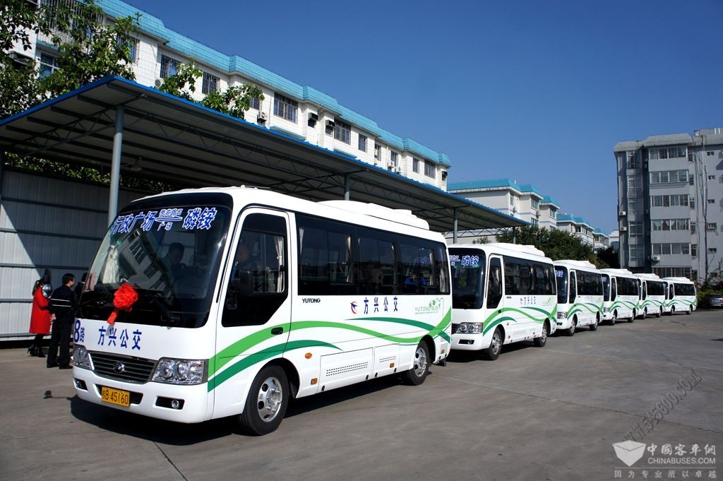 廣西鹿寨：縣城又增8輛betway在线官网電動公交車