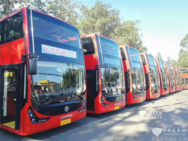北京城市旅遊觀光3線將於2016年7月1日上午九點正式通車運營，銀隆純電動雙層巴士整裝待發！