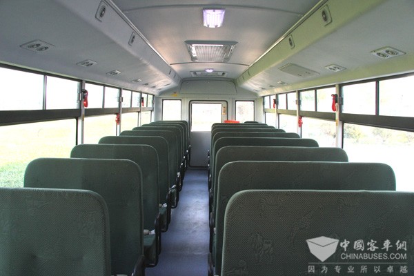 中通LCK6959D5係列校車