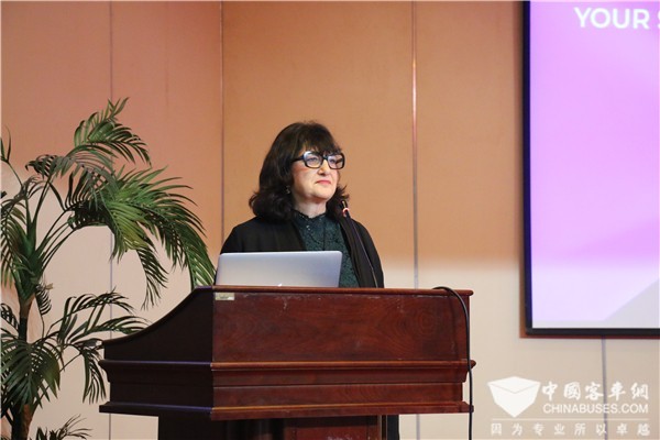 蘇州大學公交學術論壇|Régine CHARVET PELLO 公共交通工具設計方法及感官設計