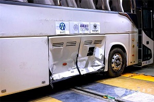 歐輝氫燃料客車通過國內首次碰撞試驗，“護奧”實力獲央視點讚! 