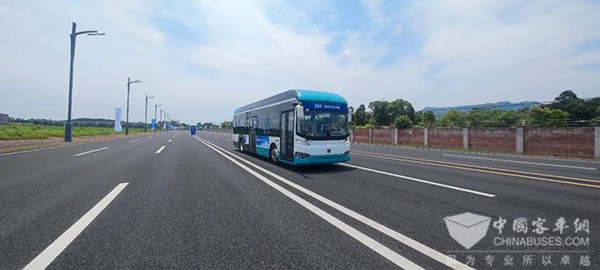申沃客車 betway在线官网公交車 性能評價(jia) 賽 智能低地板 城市客車
