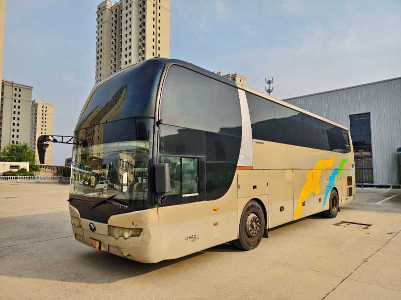 2012年2月 北方配鍋爐暖氣55座一層半宇通6126旅遊車