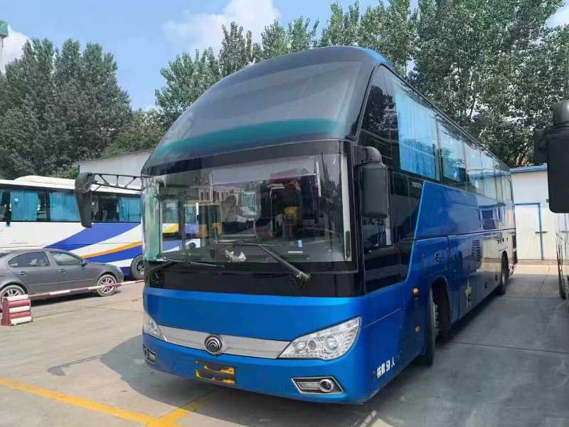 國五50座鍋爐暖氣宇通6128氣囊旅遊車 