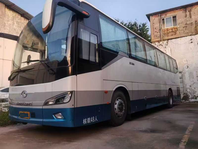 2021年4月 48座國五金龍6122中門旅遊車