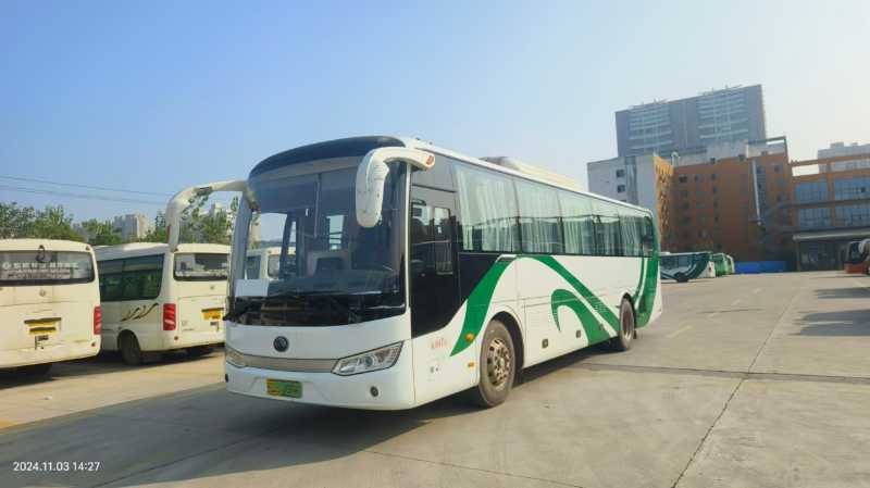 多台47座純電宇通6115營運電車