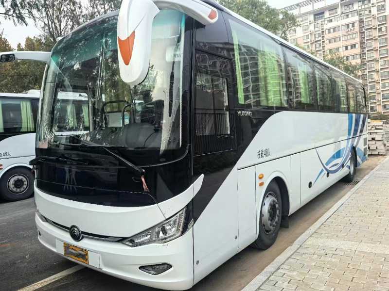 2023年10月 同款多台國六48座有公告原版原漆宇通C11旅遊車