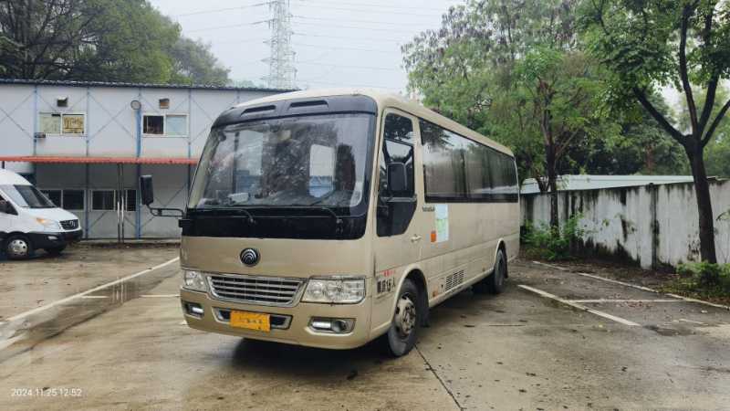 2017年7月 國五15座宇通T7旅遊車