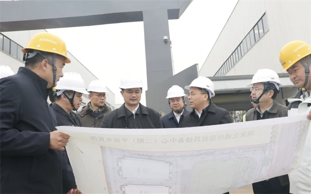 鍾芝清廳長調研宜昌交通項目建設