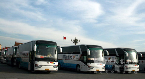 “龍威”車隊出色完成“兩(liang) 會(hui) ”保障任務