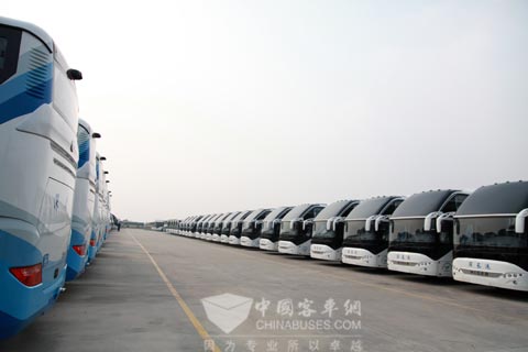 團投入亞(ya) 運會(hui) 服務的海格客車