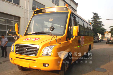 亞(ya) 星校車