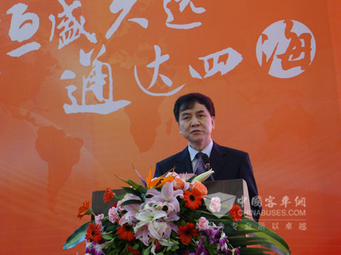 重慶市公共交通控股（集團）有限公司董事長唐棣發表講話