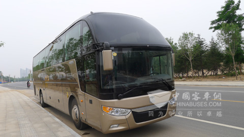中通新研製的豪華客車LCK6128HQ