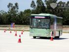 裝配艾裏遜自動變速箱的大金龍公交車6127G在瓊海汽車試驗場進行試駕