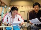濮存昕和金晶在車內認真對台詞