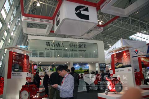 康明斯展台