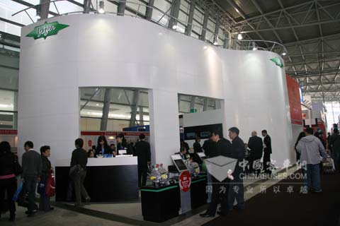 比澤爾展台