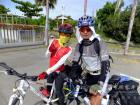 環保低碳的單車運動在台灣非常流行，方衛東沿途遇見不少騎友