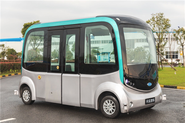 南京金龍“藍鯨號”無人駕駛旅遊觀光車（純電動8座）