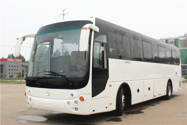 沂星SDL6121EVL旅遊客車（純電動33-54座）
