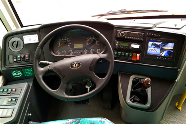 華新HM6108XFD6XZ中小學生專用校車（柴油國六46-56座）