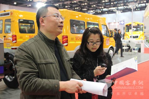 山東(dong) 通盛製冷設備有限公司總工程師朱廣棟接受betway最新网站記者采訪 