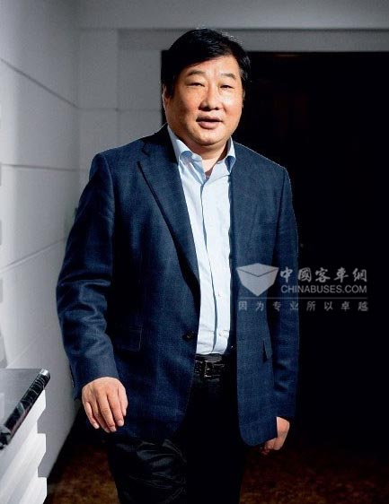 全國人大代表、中國內(nei) 燃機工業(ye) 協會(hui) 理事長、濰柴控股集團董事長譚旭光